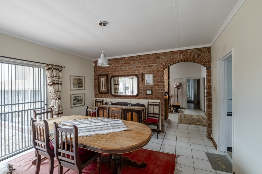 4 Bedroom Property for Sale in Summerstrand Eastern Cape